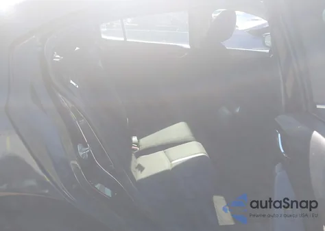 2018 Mazda Mazda3 Sport z USA, uszkodzony, nr VIN 3MZBN1U77JM225101